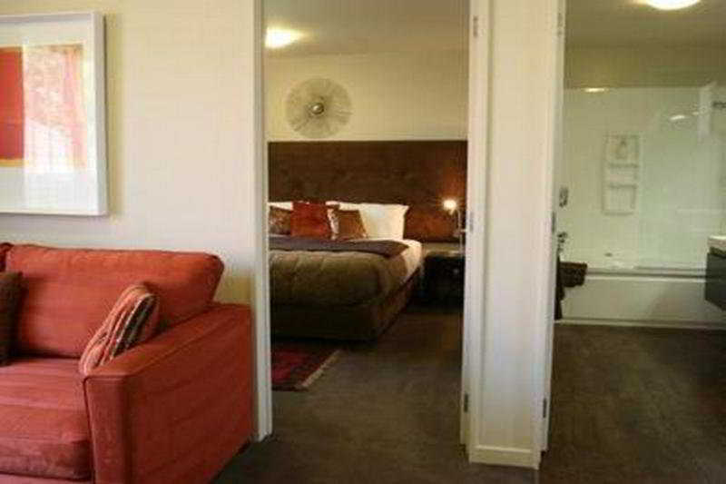 Terra Vive Suites & Apartments Christchurch Exterior photo